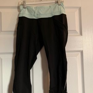 Lululemon Cropped Running Pants